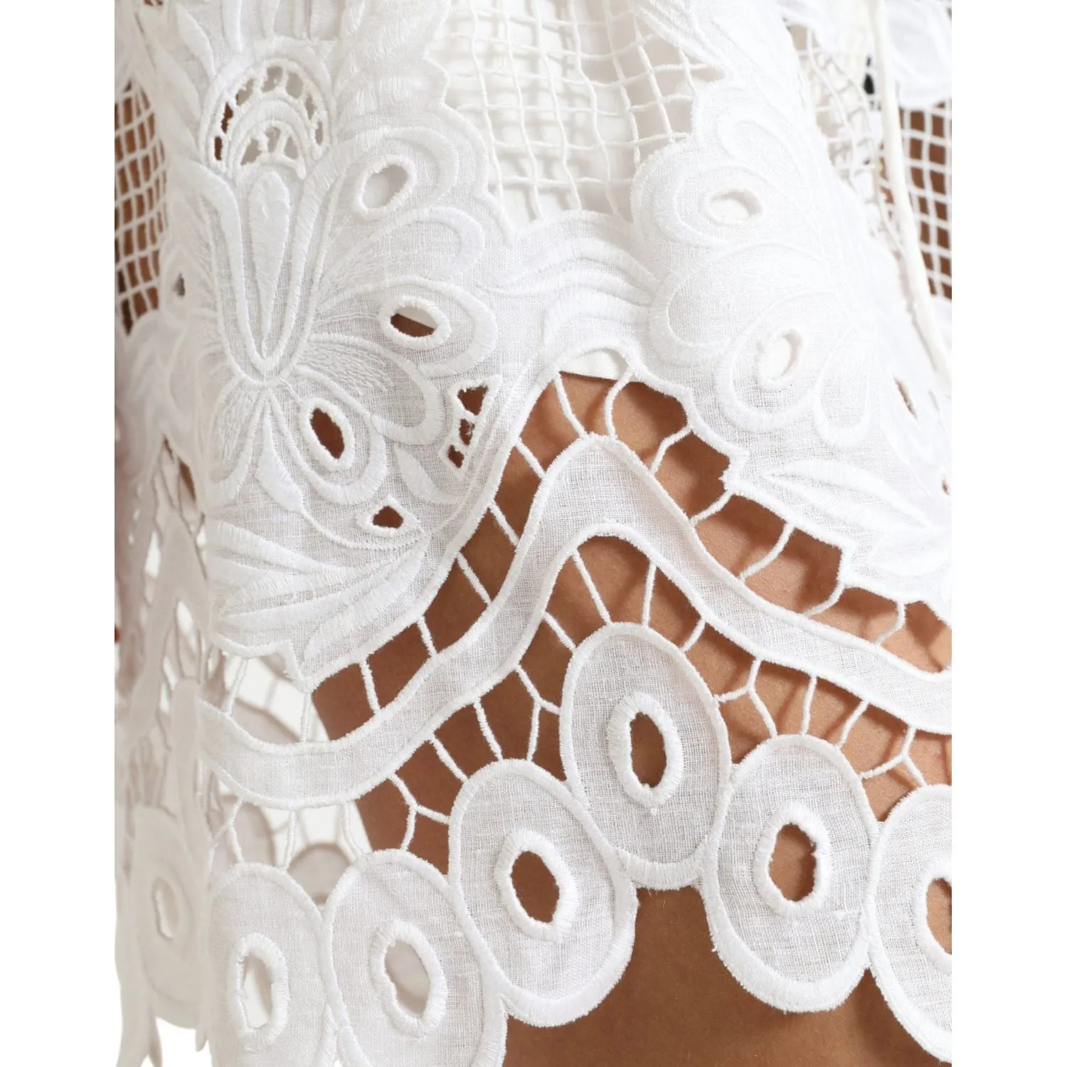 Dolce & Gabbana Chic High-Waisted Lace Shorts in Pure White