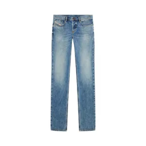 Medium Blue D-Finitive Jeans