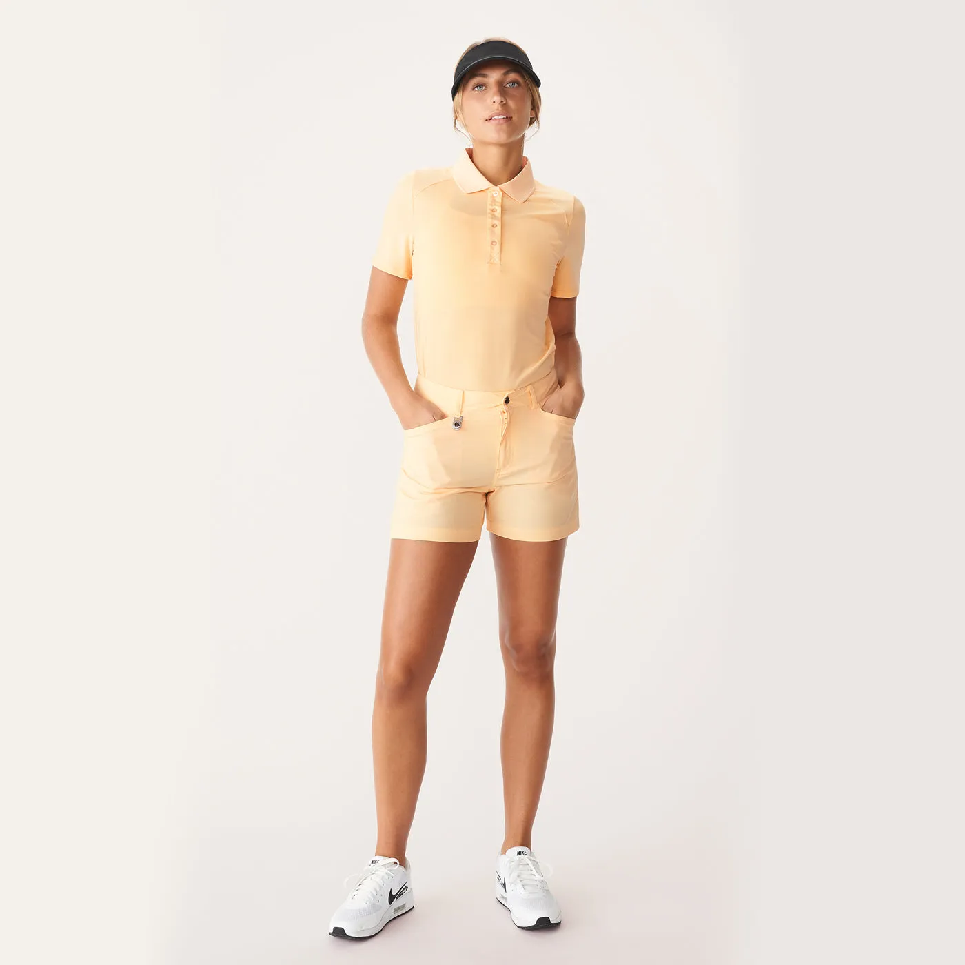 Rohnisch Women's Seon Golf Shorts - Apricot